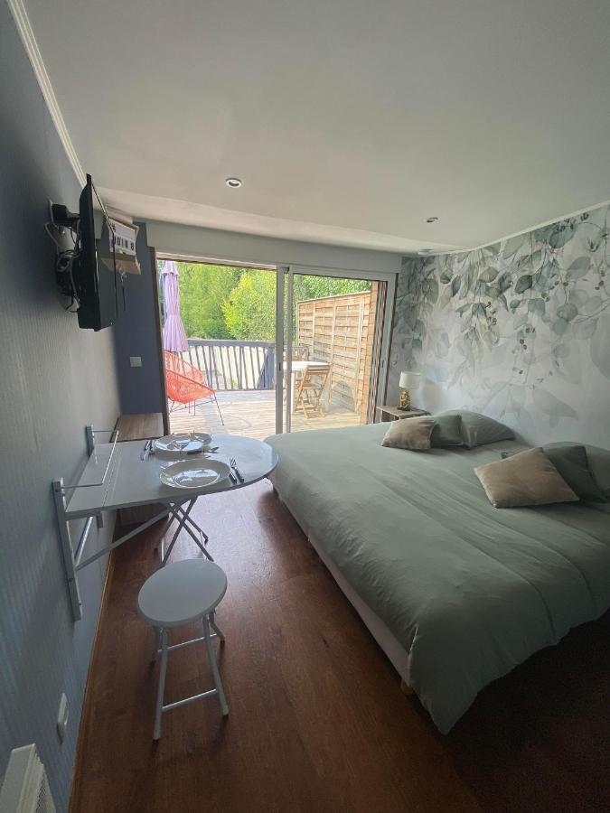 Studio 8 Sancourt  Exteriör bild